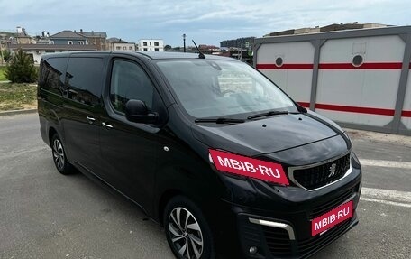 Peugeot Traveller I, 2019 год, 2 600 000 рублей, 8 фотография