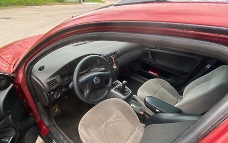 Volkswagen Passat B5+ рестайлинг, 1998 год, 550 000 рублей, 3 фотография