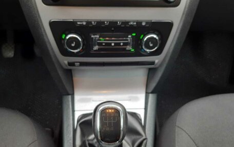 Skoda Octavia, 2013 год, 995 000 рублей, 27 фотография