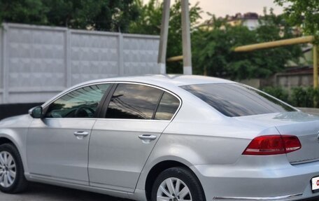 Volkswagen Passat B7, 2011 год, 980 000 рублей, 3 фотография