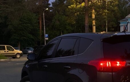 Toyota RAV4, 2014 год, 1 700 000 рублей, 8 фотография