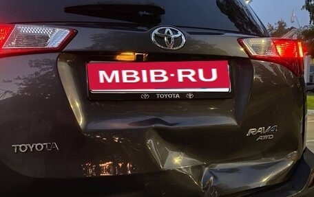 Toyota RAV4, 2014 год, 1 700 000 рублей, 9 фотография