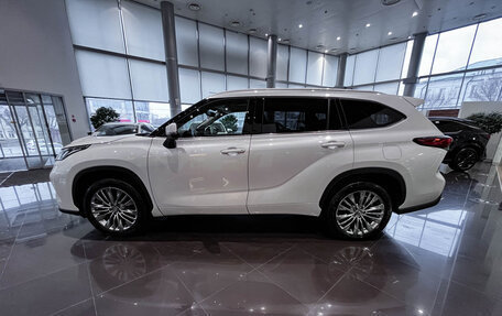 Toyota Highlander, 2025 год, 6 100 000 рублей, 12 фотография