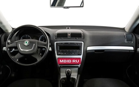 Skoda Octavia, 2012 год, 989 000 рублей, 10 фотография