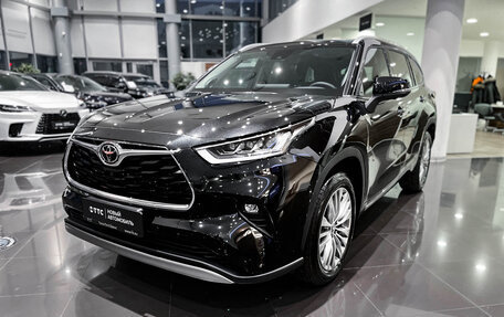 Toyota Highlander, 2025 год, 6 100 000 рублей, 5 фотография