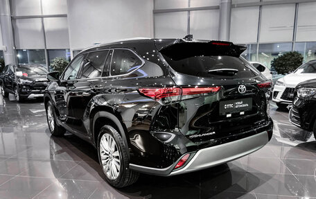 Toyota Highlander, 2025 год, 6 100 000 рублей, 11 фотография