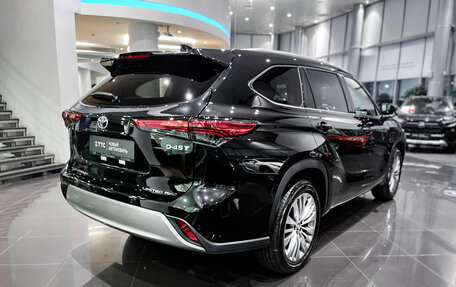 Toyota Highlander, 2025 год, 6 100 000 рублей, 9 фотография