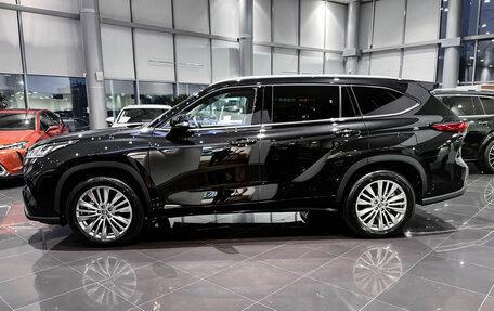 Toyota Highlander, 2025 год, 6 100 000 рублей, 12 фотография