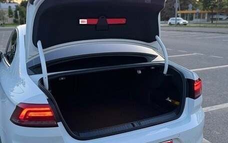 Volkswagen Passat B8 рестайлинг, 2018 год, 2 420 000 рублей, 2 фотография