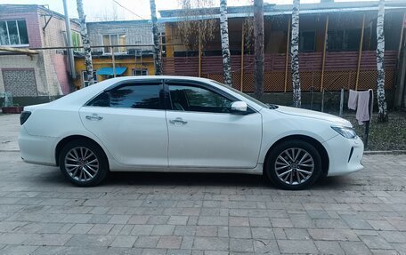 Toyota Camry, 2016 год, 1 370 000 рублей, 2 фотография