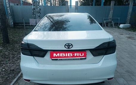 Toyota Camry, 2016 год, 1 370 000 рублей, 3 фотография