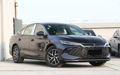 BYD Qin, 2025 год, 4 950 000 рублей, 5 фотография