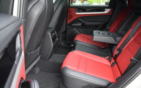 Porsche Cayenne III, 2025 год, 21 750 000 рублей, 12 фотография