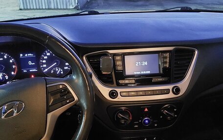 Hyundai Solaris II рестайлинг, 2018 год, 1 480 000 рублей, 12 фотография