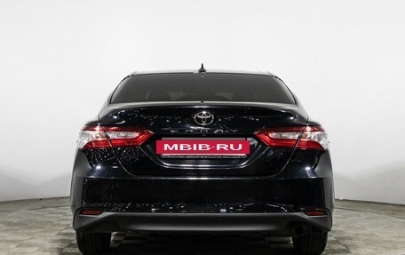 Toyota Camry, 2018 год, 2 279 898 рублей, 6 фотография