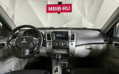 Mitsubishi Pajero Sport II рестайлинг, 2012 год, 1 355 000 рублей, 10 фотография