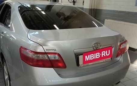 Toyota Camry, 2010 год, 990 000 рублей, 4 фотография