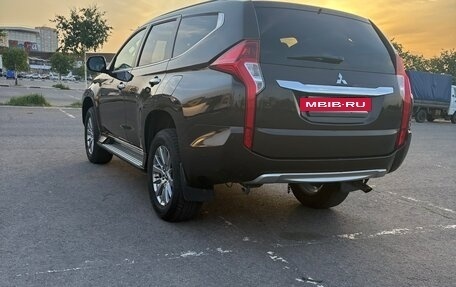 Mitsubishi Pajero Sport III рестайлинг, 2019 год, 3 800 000 рублей, 5 фотография