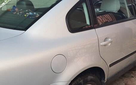 Volkswagen Passat B5+ рестайлинг, 1998 год, 530 000 рублей, 3 фотография