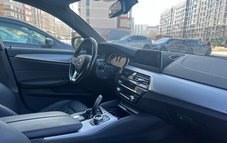 BMW 5 серия, 2017 год, 2 550 000 рублей, 13 фотография