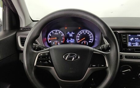 Hyundai Solaris II рестайлинг, 2017 год, 1 170 000 рублей, 11 фотография