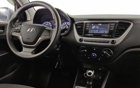 Hyundai Solaris II рестайлинг, 2017 год, 1 170 000 рублей, 9 фотография
