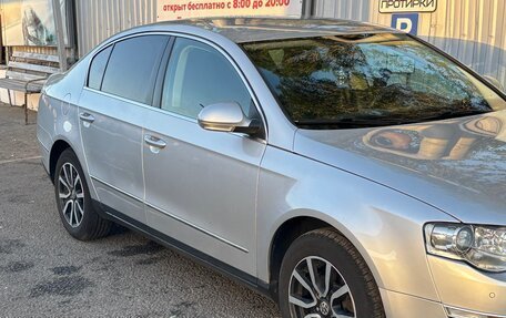 Volkswagen Passat B6, 2007 год, 895 000 рублей, 2 фотография