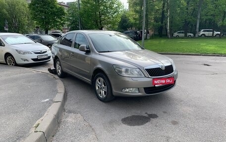 Skoda Octavia, 2011 год, 695 000 рублей, 2 фотография