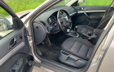 Skoda Octavia, 2011 год, 695 000 рублей, 13 фотография