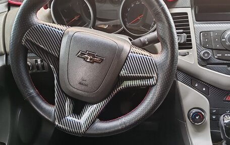 Chevrolet Cruze II, 2010 год, 700 000 рублей, 8 фотография