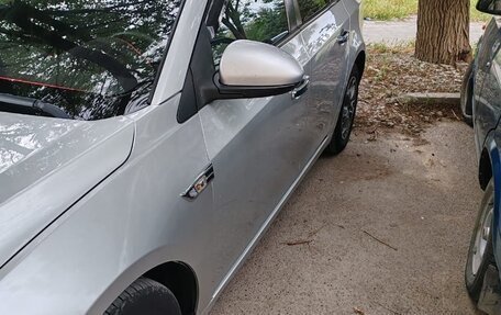 Chevrolet Cruze II, 2010 год, 700 000 рублей, 4 фотография