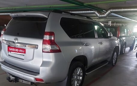 Toyota Land Cruiser Prado 150 рестайлинг 2, 2014 год, 3 400 000 рублей, 4 фотография