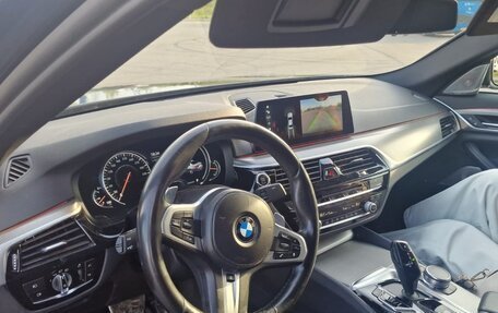 BMW 5 серия, 2017 год, 2 900 000 рублей, 14 фотография