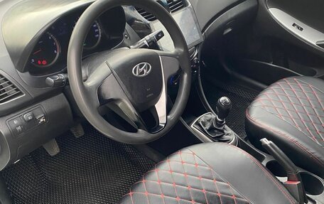 Hyundai Solaris II рестайлинг, 2016 год, 870 000 рублей, 7 фотография