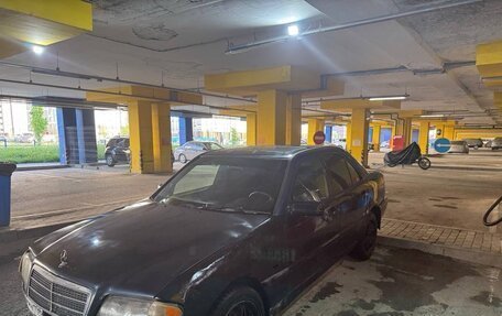Mercedes-Benz C-Класс, 1997 год, 145 000 рублей, 2 фотография