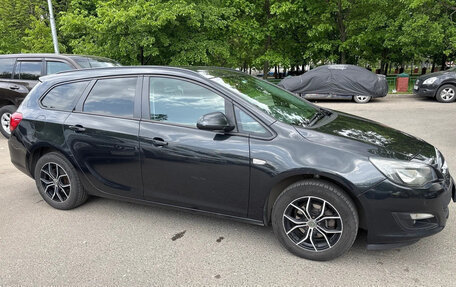 Opel Astra J, 2014 год, 950 000 рублей, 3 фотография