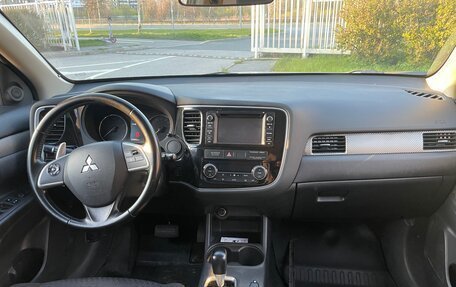 Mitsubishi Outlander III рестайлинг 3, 2014 год, 1 045 000 рублей, 5 фотография