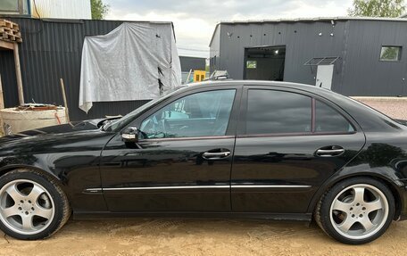 Mercedes-Benz E-Класс, 2004 год, 995 000 рублей, 2 фотография