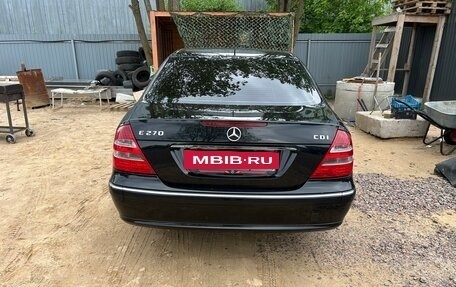 Mercedes-Benz E-Класс, 2004 год, 995 000 рублей, 4 фотография
