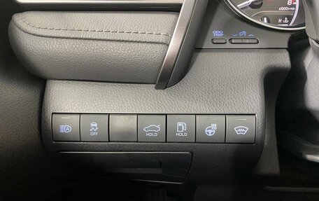 Toyota Camry, 2021 год, 3 300 000 рублей, 15 фотография