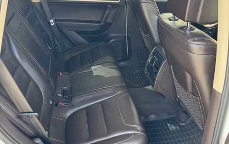 Volkswagen Touareg III, 2012 год, 2 680 000 рублей, 11 фотография
