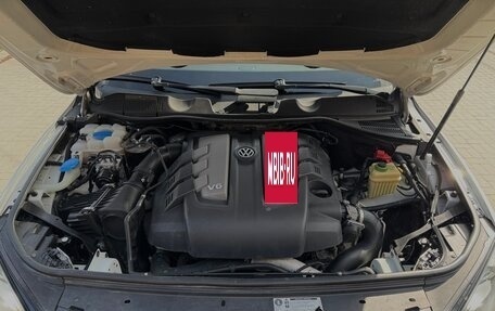 Volkswagen Touareg III, 2012 год, 2 680 000 рублей, 8 фотография