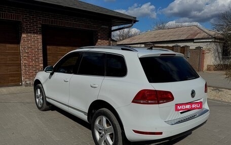 Volkswagen Touareg III, 2012 год, 2 680 000 рублей, 7 фотография