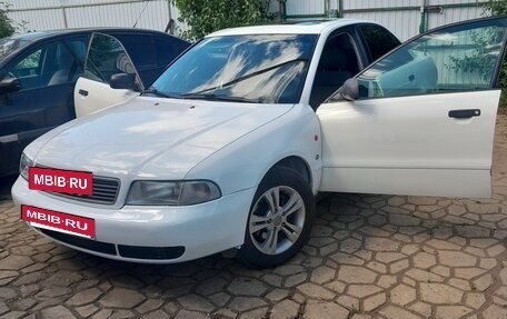 Audi A4, 1995 год, 229 000 рублей, 3 фотография