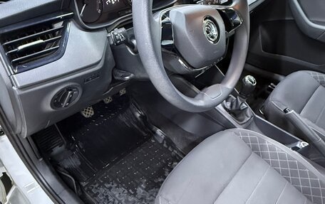 Skoda Rapid II, 2020 год, 1 550 000 рублей, 11 фотография