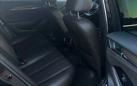 Mazda 6, 2023 год, 3 800 000 рублей, 8 фотография