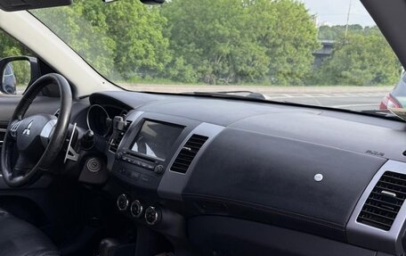 Mitsubishi Outlander III рестайлинг 3, 2010 год, 1 100 000 рублей, 7 фотография