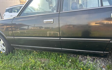 Nissan Cedric VII, 1981 год, 1 000 000 рублей, 13 фотография