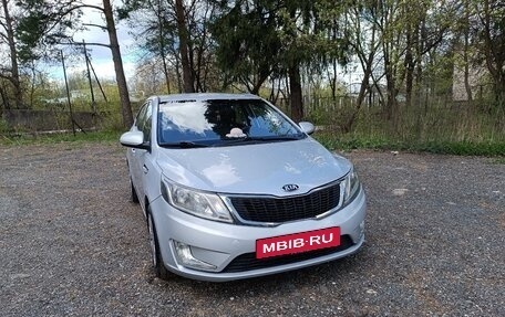 KIA Rio III рестайлинг, 2014 год, 920 000 рублей, 2 фотография