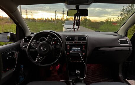 Volkswagen Polo VI (EU Market), 2012 год, 800 000 рублей, 16 фотография